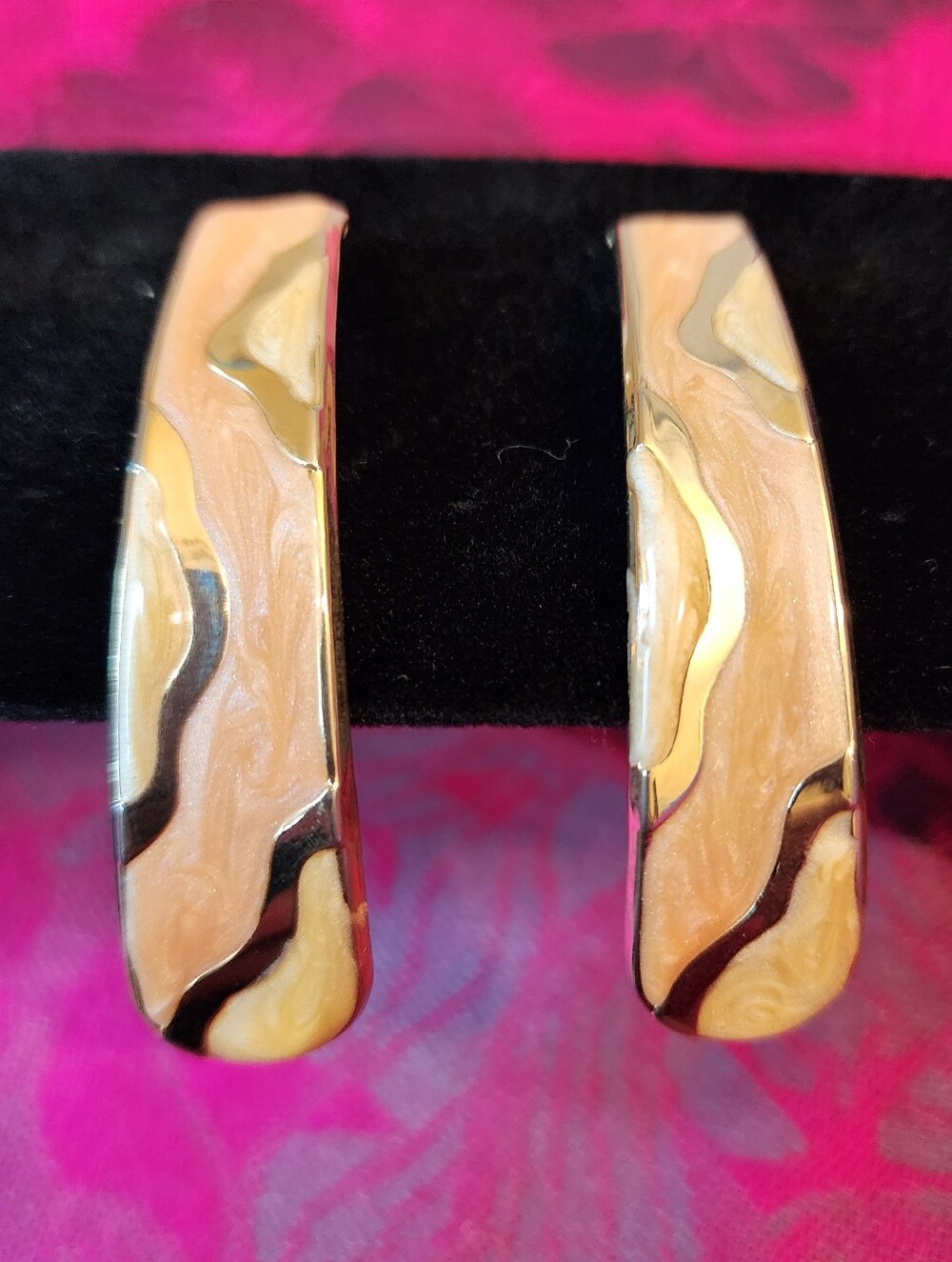 Vintage Enamel Abstract Marbled Statement Earrings.